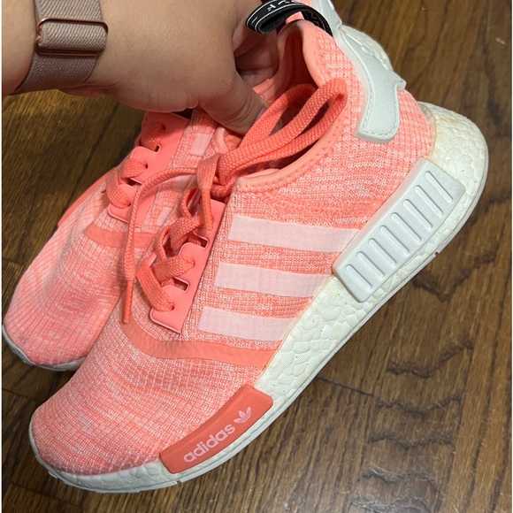 Adidas NMD Women Salmon Pink Size 7.5 - Picture 1 of 8